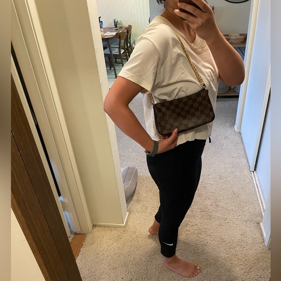 Vintage Louis Vuitton Pochette Accessoires